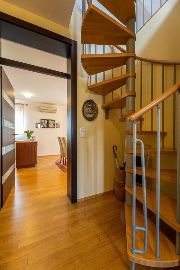 קרק Golden Hope 4+1 Apartment Krk מראה חיצוני תמונה