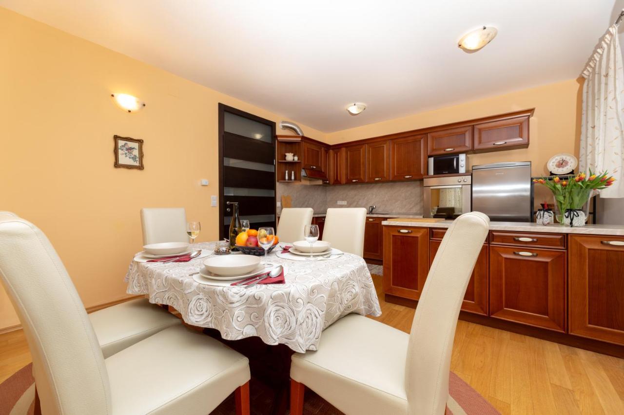 קרק Golden Hope 4+1 Apartment Krk מראה חיצוני תמונה