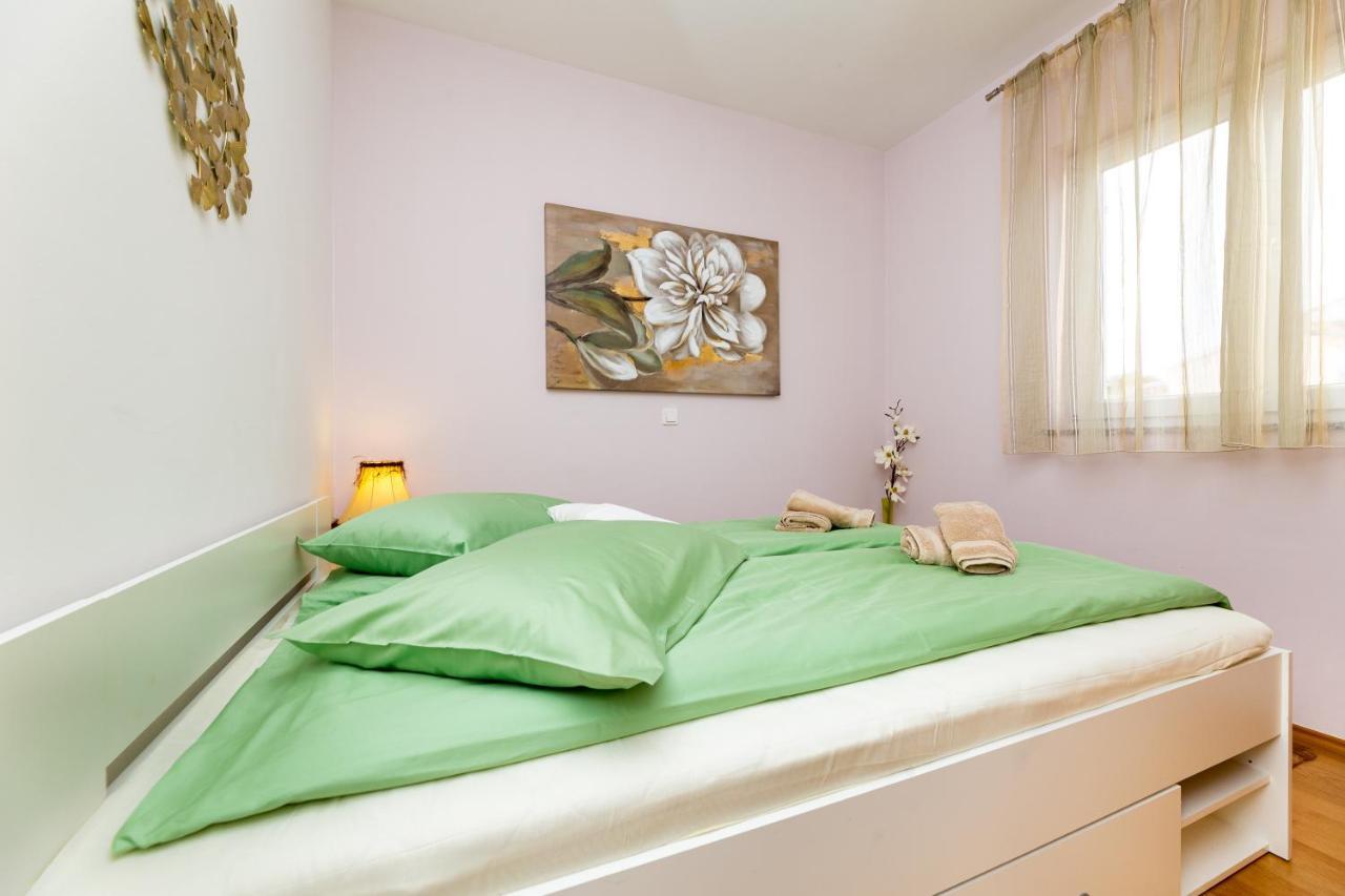 קרק Golden Hope 4+1 Apartment Krk מראה חיצוני תמונה